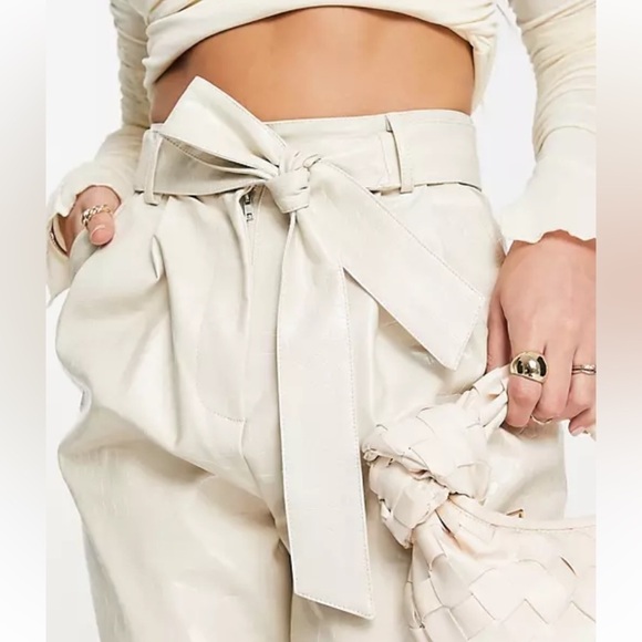 NWOT ASOS Design Croc Leather Look Tie Pants in Ecru-Neutral, size 6 - Picture 2 of 12